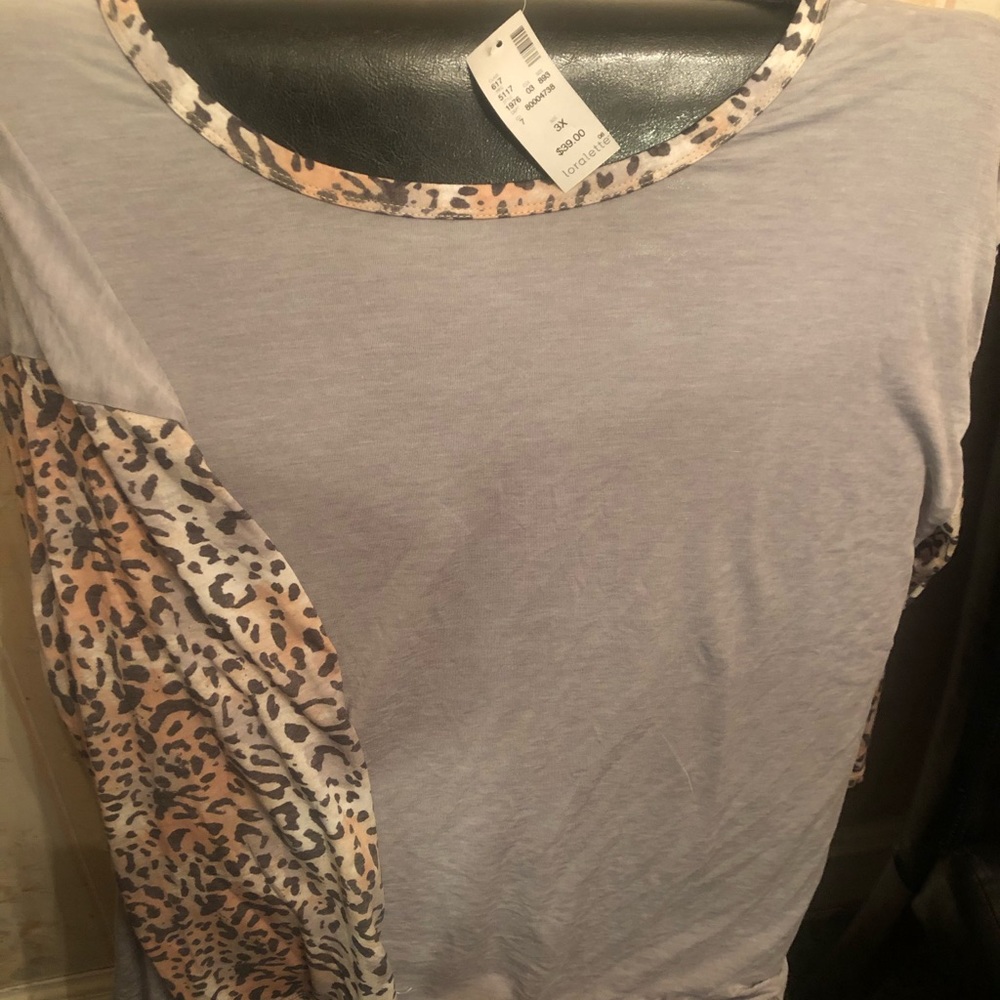 Quarter Sleeve Shirt with color cheetah print